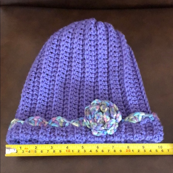 Ladies winter slouchy hat hand made with flower #350 - Picture 6 of 6